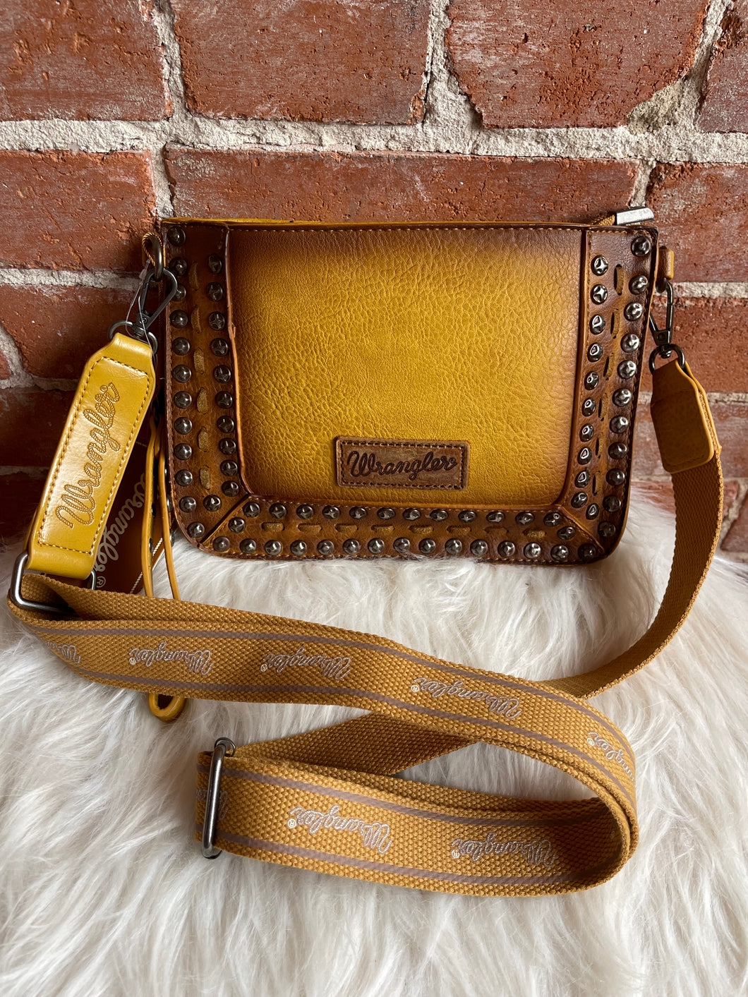 Wrangler Crossbody Mustard